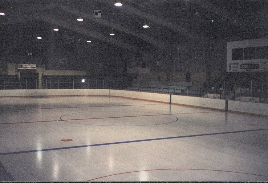 Wallaceburg Arena Ice Pad facility photo